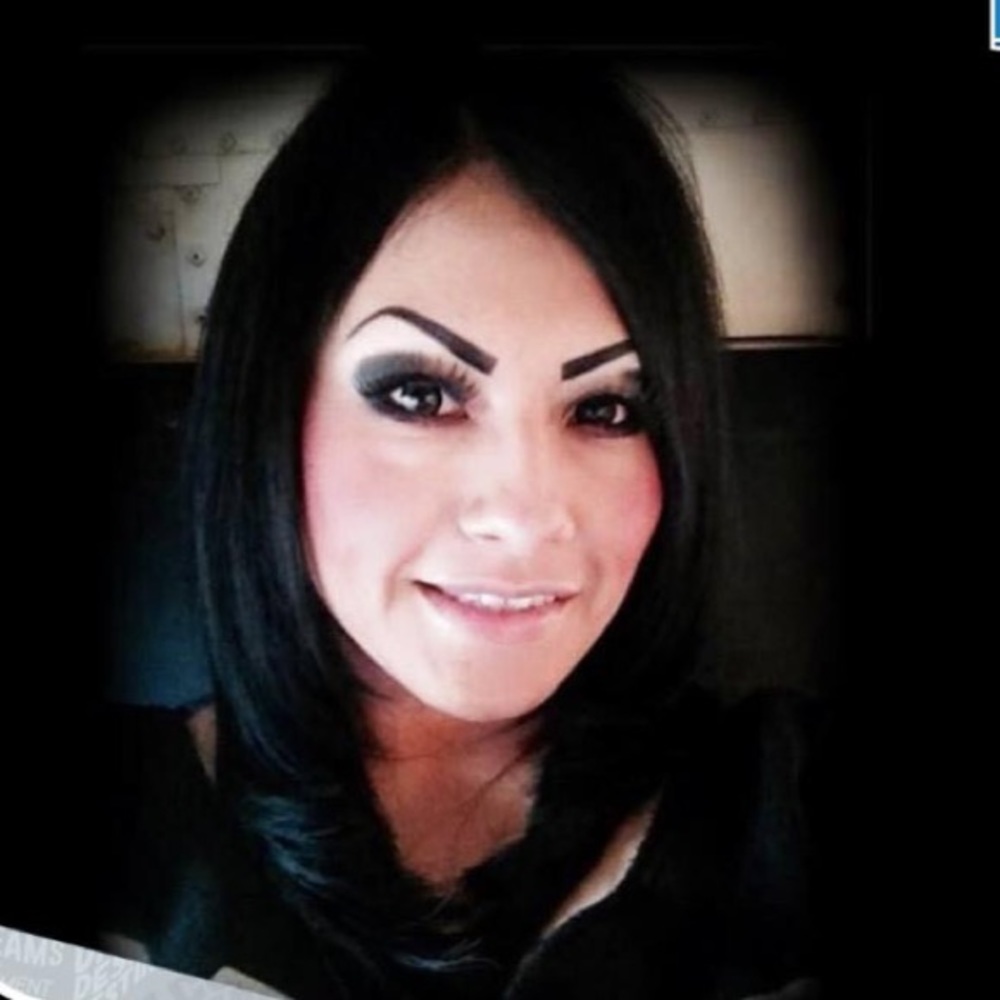 Meet your Posher, Alicia